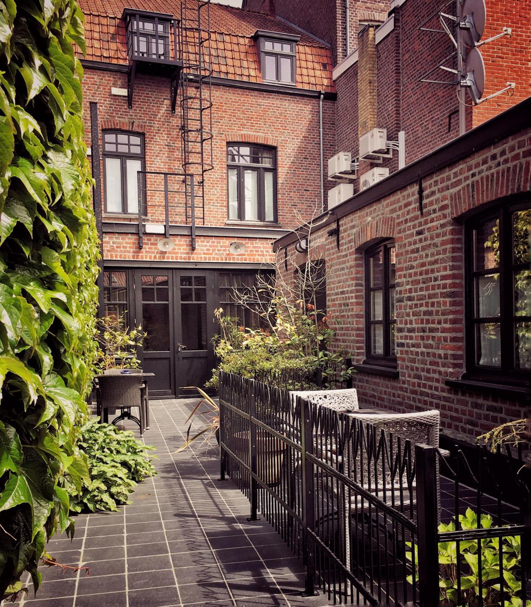 Main Street Hotel Ypern Exterior foto